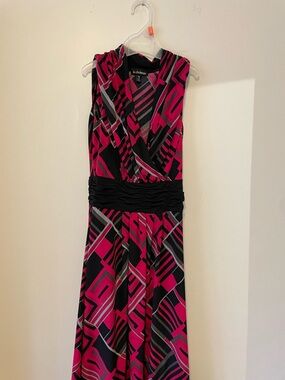 le chateau Fuchsia & Black Geometric Maxi Dress